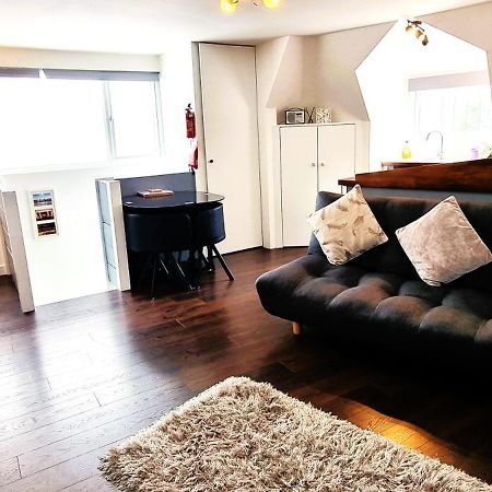 Beautiful Detached 1 Bedroom Apartment Eltham Exterior foto